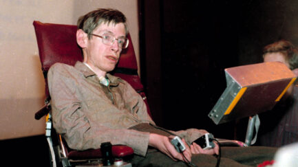 Stephen Hawking in 1986. Photo by Associated Press.