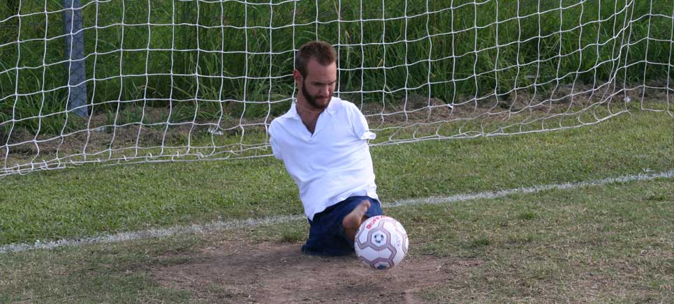  nick vujicic: famous disabled persons in the world